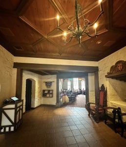 akershus restaurant medieval foyer