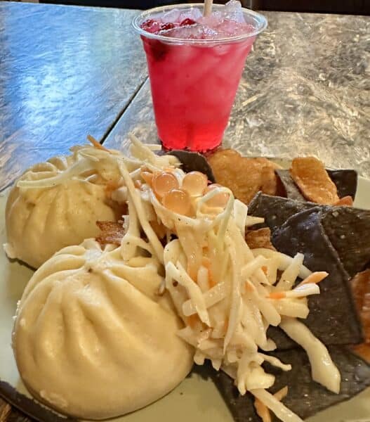 Satu'li Canteen cheeseburger pods & Yovo Margarita