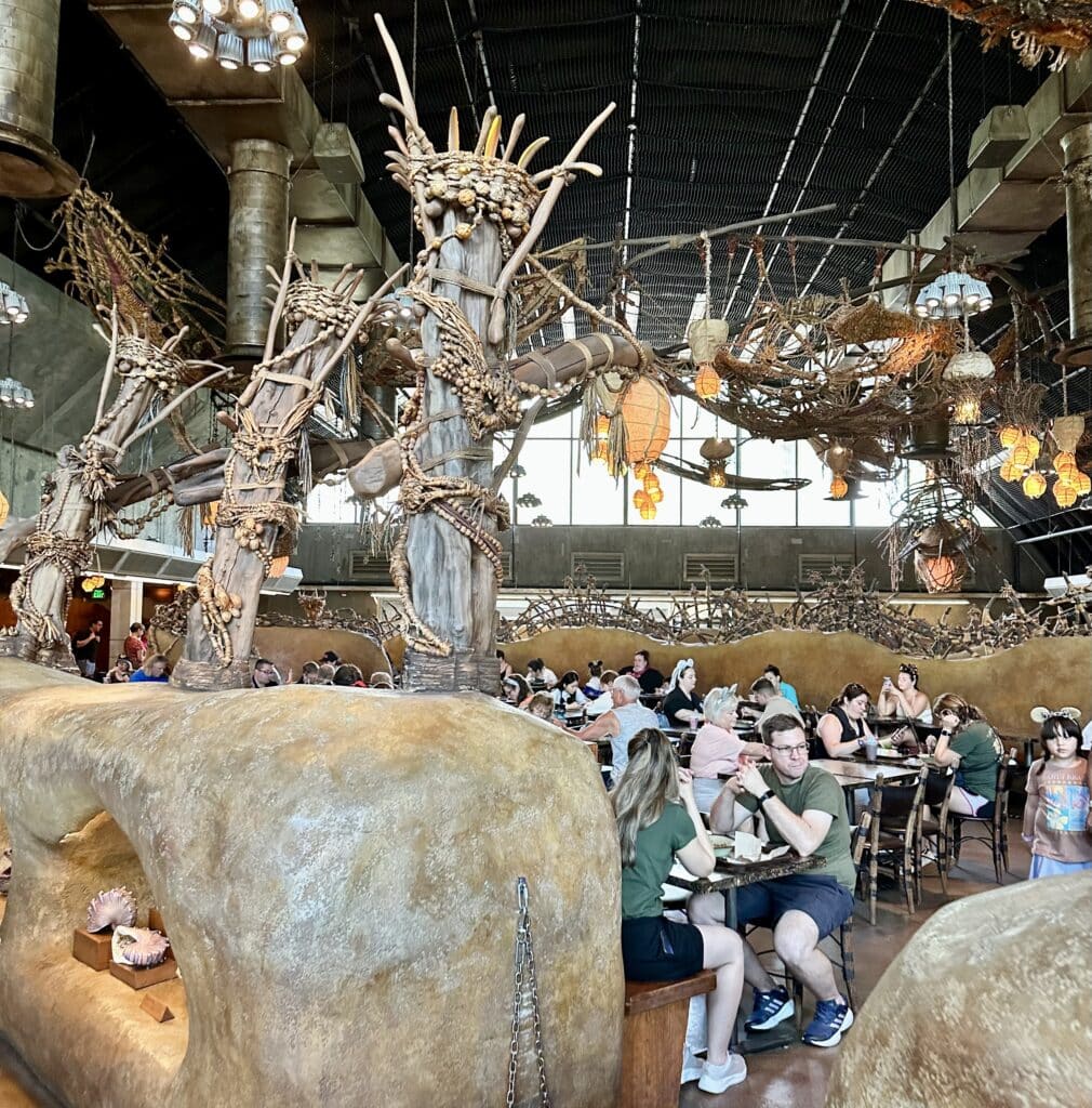 satuli canteen Satu'li Canteen interior animal kingdom