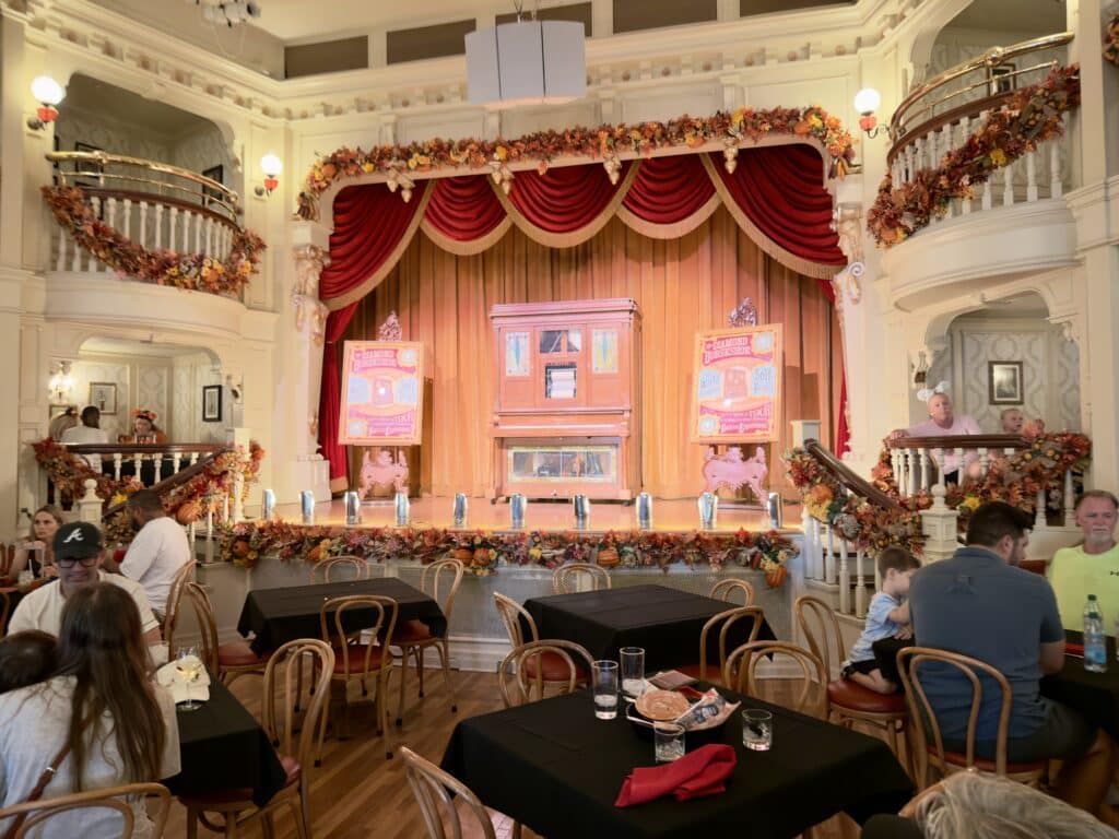 inside diamond horseshoe popup